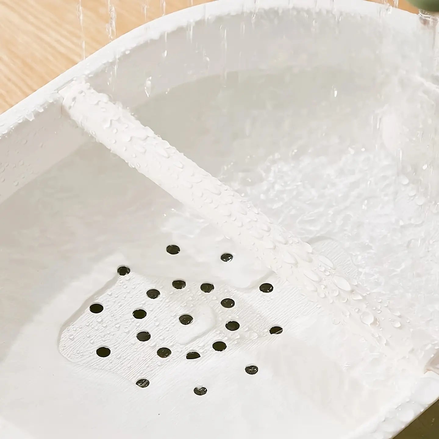 automatic bird bath shower for parrots